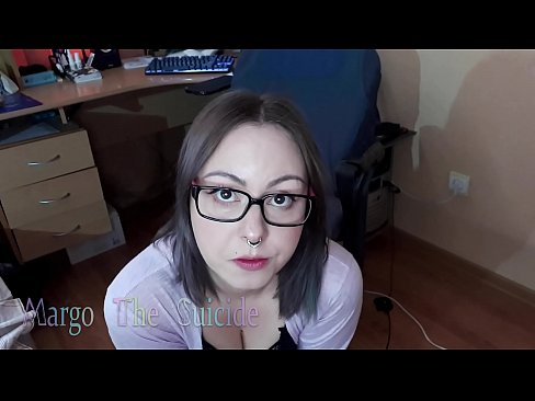 ❤️ دختر سکسی با عینک، دیلدو را عمیقاً در دوربین می مکد ️ پورنو خانگی در fa.onlydesiporn.ru ❤